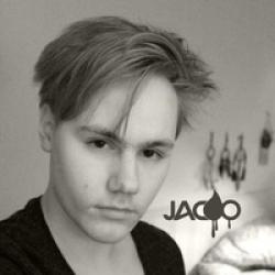 Outre la J. Cole musique vous pouvez écouter gratuite en ligne les chansons de Jacoo.